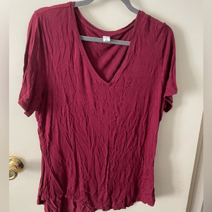 V Neck t‎ shirt